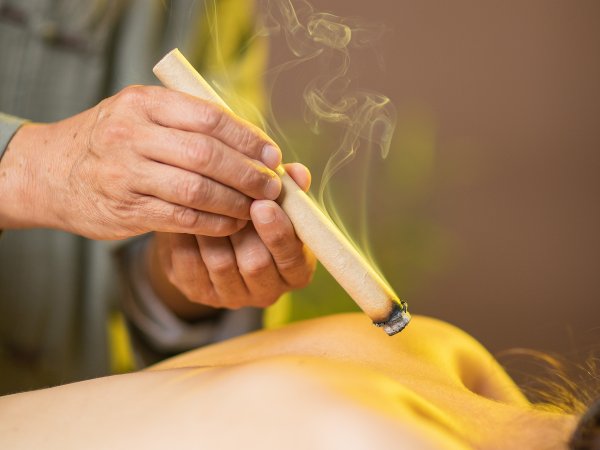 Warm Kidney Moxibustion